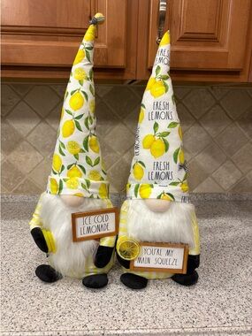 Rae Dunn Lemonade Gnome, Lemon-Themed You're my main squeeze/Ice Cold Lemonade